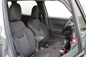 Jeep Renegade 4xe Trailhawk (7)