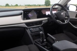 Mahindra_XUV700_2021 (6)