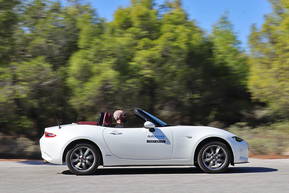 https://autogreeknews.gr/wp-content/uploads/2021/10/Mazda-MX-5-1-28.jpg