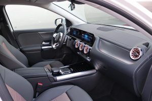 Mercedes EQA 250 (18)