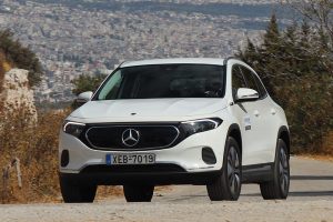 Mercedes EQA 250 (2)