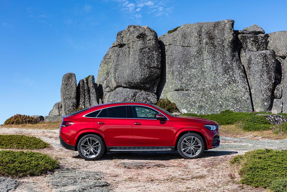 https://autogreeknews.gr/wp-content/uploads/2021/10/Mercedes_GLE-3.jpg