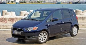 Mitsubishi-Colt-1,3-fb