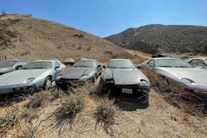 Porsche-928-desert-00006