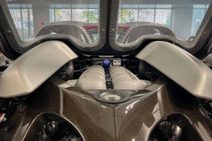 Porsche-Carrera-GT-15