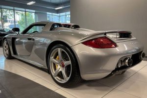 Porsche-Carrera-GT-3