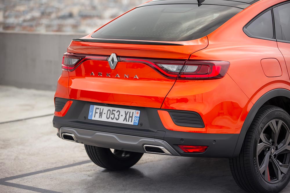 https://autogreeknews.gr/wp-content/uploads/2021/10/Renault-Arkana-6-1.jpg