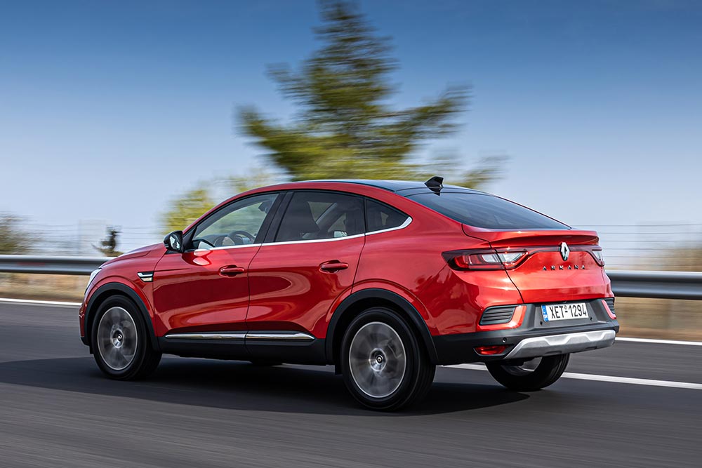 https://autogreeknews.gr/wp-content/uploads/2021/10/Renault-Arkana-Greece-9.jpeg