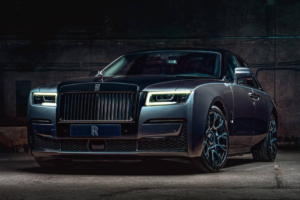https://autogreeknews.gr/wp-content/uploads/2021/10/Rolls-Royce-Ghost-Black-Badge-2021-Warehouse-2.jpg