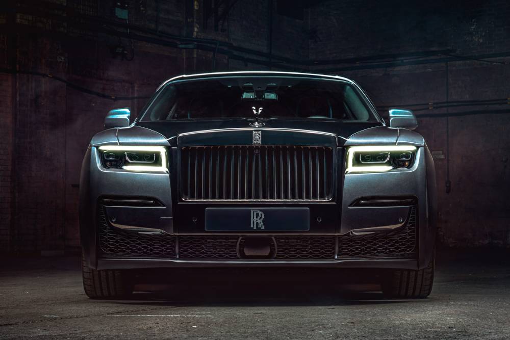 https://autogreeknews.gr/wp-content/uploads/2021/10/Rolls-Royce-Ghost-Black-Badge-2021-Warehouse-3.jpg
