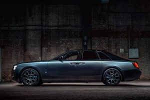 Rolls-Royce-Ghost-Black-Badge-2021-Warehouse-4