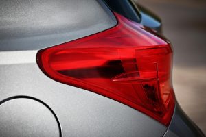 Toyota-Auris-2012-(6)