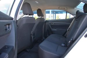 Toyota-Corolla-1,4D-rear-seat