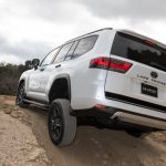 Toyota-Land-Cruiser-81