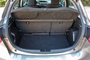 Toyota-Yaris-1,0 (7)