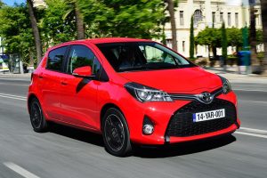 Toyota-Yaris-2015-(1)