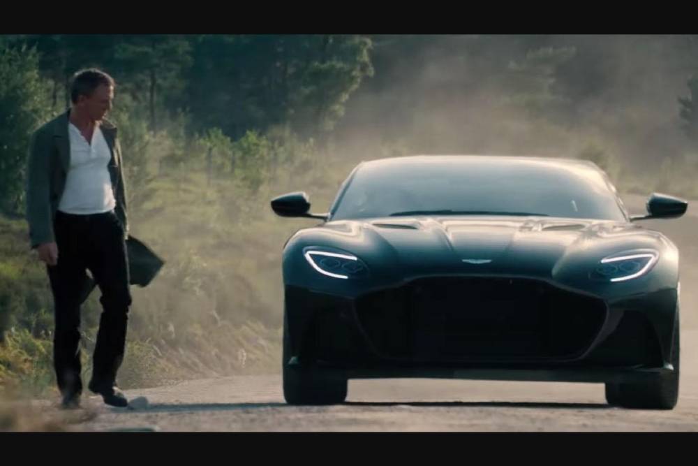 https://autogreeknews.gr/wp-content/uploads/2021/10/aston-martin-dbs-no-time-to-die.jpg