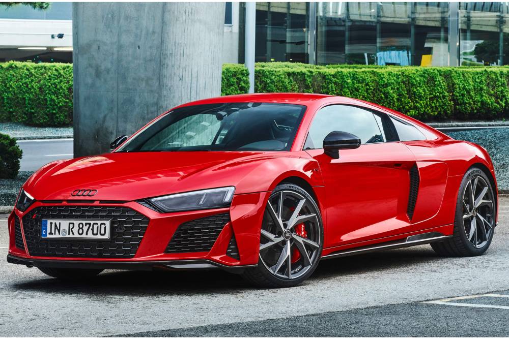 https://autogreeknews.gr/wp-content/uploads/2021/10/audi-r8-rwd-performance-7.jpg