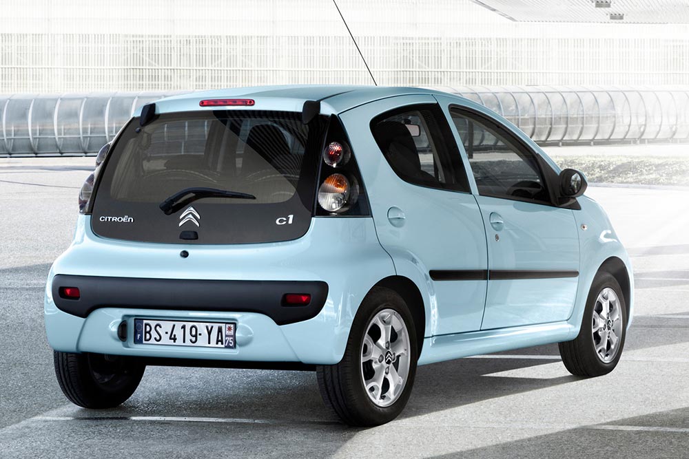 https://autogreeknews.gr/wp-content/uploads/2021/10/citroen_c1_2012-4.jpg