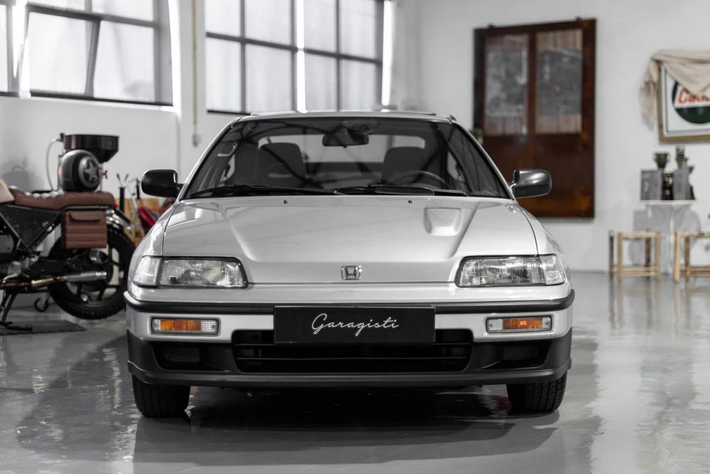 https://autogreeknews.gr/wp-content/uploads/2021/10/honda-cr-x-1990-8.jpg