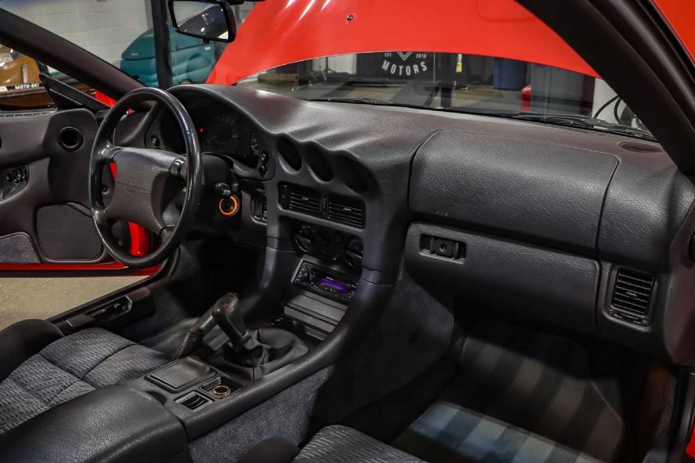 https://autogreeknews.gr/wp-content/uploads/2021/10/one-owner-red-1994-mitsubishi-3000gt-for-sale-3.jpg