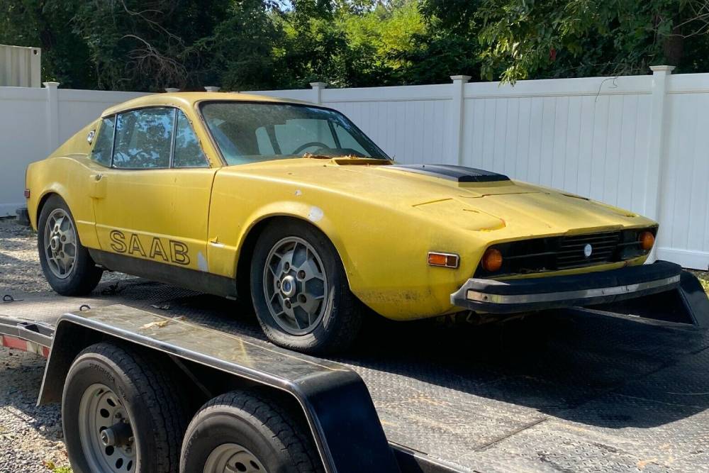 https://autogreeknews.gr/wp-content/uploads/2021/10/rare-1974-saab-sonett-iii-found-in-a-barn-hopes-yo-10.jpg