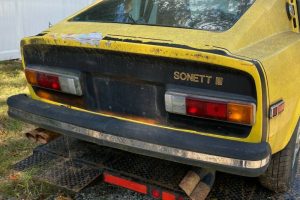 rare-1974-saab-sonett-iii-found-in-a-barn-hopes-yo (11)