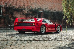 this-1989-ferrari-f40-has-hardly-seen-the-light-of (4)