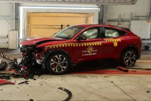 watch-euro-ncap-crash-test-the-ford-mustang-mach-e (1)