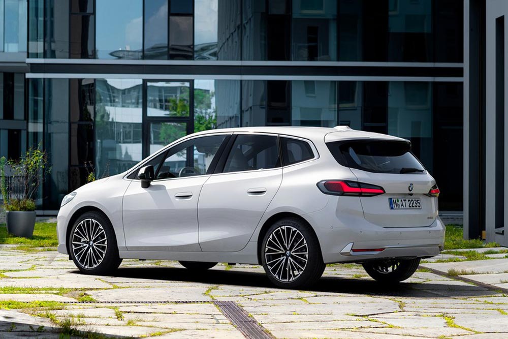 https://autogreeknews.gr/wp-content/uploads/2021/10/ΜΥ22_BMW_2_Series_Active_Tourer_14.jpg