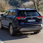2019-toyota-rav4-(4)