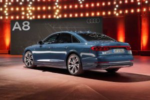 2022-audi-a8-s-line (1)