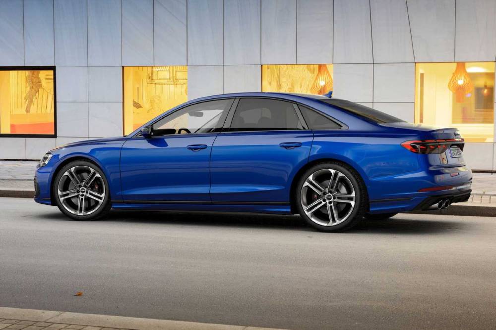 https://autogreeknews.gr/wp-content/uploads/2021/11/2022-audi-s8-3.jpg