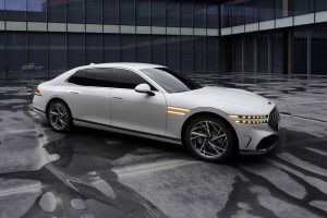 2022-genesis-g90-luxury-sedan-previewed-in-officia (1)