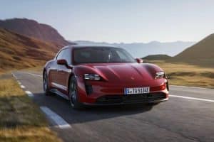 590-hp-2022-porsche-taycan-gts-debuts-in-californi (10)