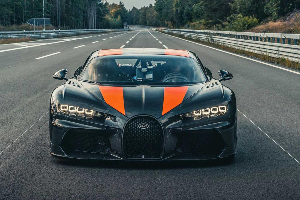 https://autogreeknews.gr/wp-content/uploads/2021/11/Bugatti-Chiron.jpg