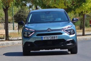 Citroen-C4-C-Cross-1