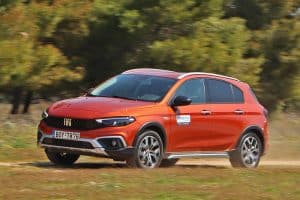 Fiat-Tipo-Cross-1-(4a)