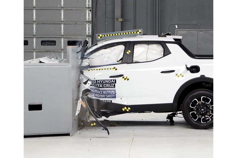 https://autogreeknews.gr/wp-content/uploads/2021/11/Hyundai-Santa-Cruz-IIHS-1.jpg