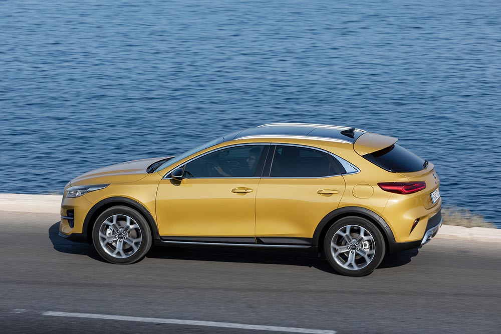 https://autogreeknews.gr/wp-content/uploads/2021/11/Kia-XCeed-2020-3.jpg