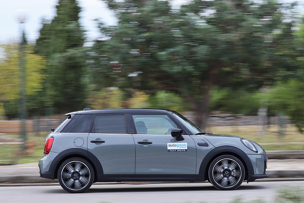 https://autogreeknews.gr/wp-content/uploads/2021/11/MINI-Cooper-5d-2021-30.jpg