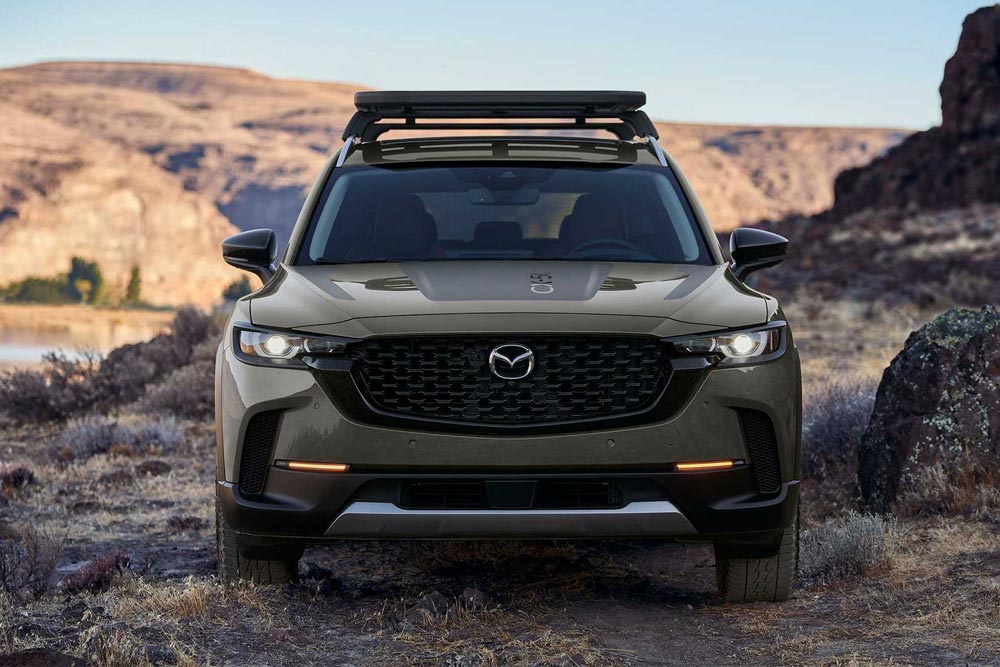 https://autogreeknews.gr/wp-content/uploads/2021/11/Mazda-CX-50c.jpg