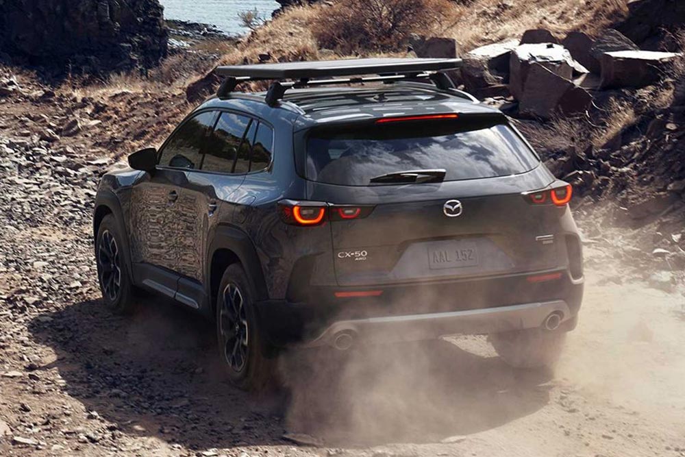 https://autogreeknews.gr/wp-content/uploads/2021/11/Mazda-CX-50f.jpg