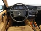 Mercedes-190D-1987-(1)