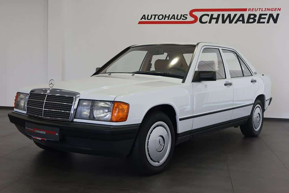 https://autogreeknews.gr/wp-content/uploads/2021/11/Mercedes-190D-1987-5.jpg