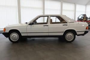 Mercedes-190D-1987-(8)