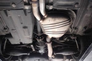 Mercedes-Benz-500E-11