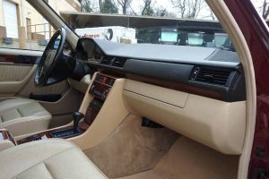 Mercedes-Benz-500E-9