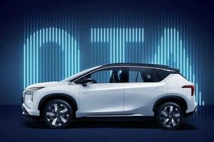 Mitsubishi-airtrek-(3)