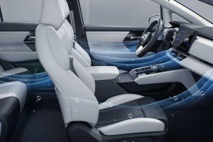 Mitsubishi-airtrek-(6)